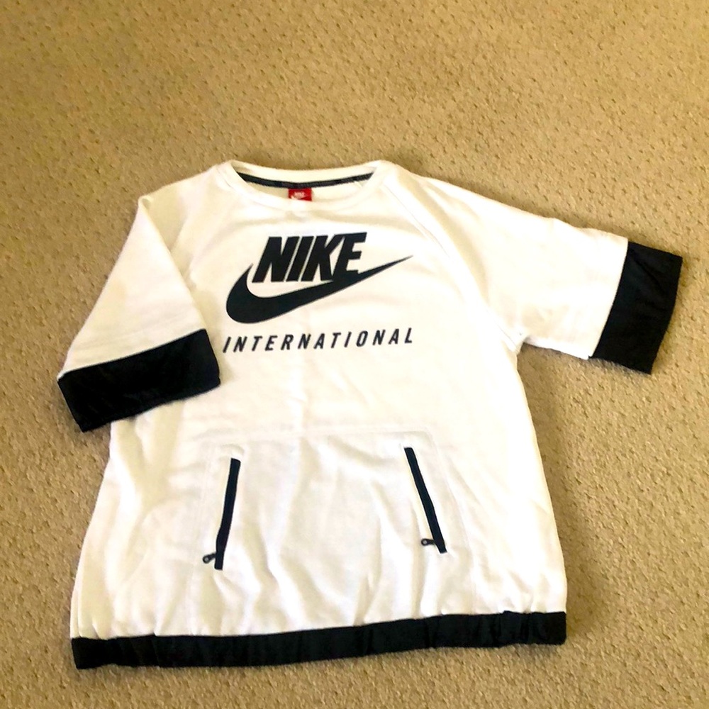 Nike International Short Sleeve French Terry Sweatshirt - XL